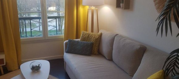 Studio à Serris, France No. 334526 11