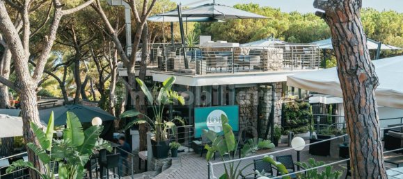 Propiedad comercial de 3 habitaciónes en Bordighera, Italy No. 9971 17