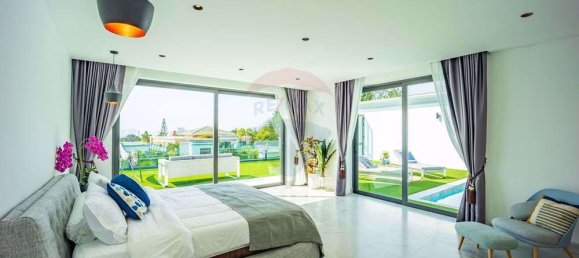 8 bedrooms Cafe / restaurant in Pattaya, Thailand No. 4272 11