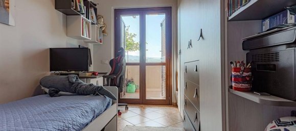 2-salle Appartement à Poli, Italy No. 28659 18