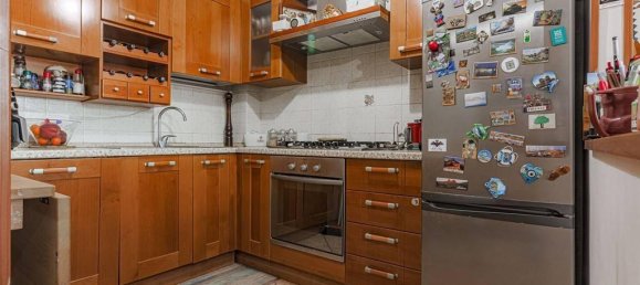 2-salle Appartement à Poli, Italy No. 28659 7