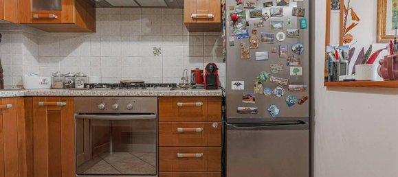 2-salle Appartement à Poli, Italy No. 28659 8