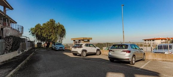 2-salle Appartement à Poli, Italy No. 28659 41