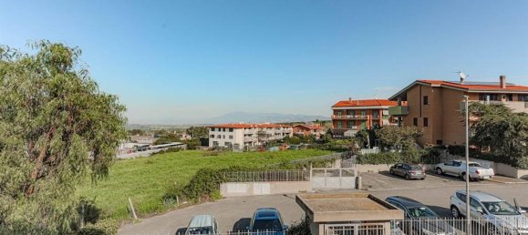 2-salle Appartement à Poli, Italy No. 28659 38