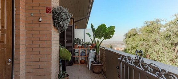 2-salle Appartement à Poli, Italy No. 28659 33