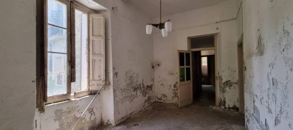 4 rooms Apartment in Catanzaro, Italy No. 36757 5