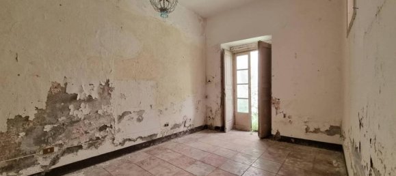 4 rooms Apartment in Catanzaro, Italy No. 36757 6