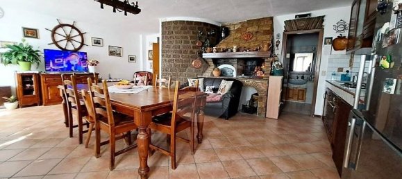 3 bedrooms House in Fabrica di Roma, Italy No. 104937 6