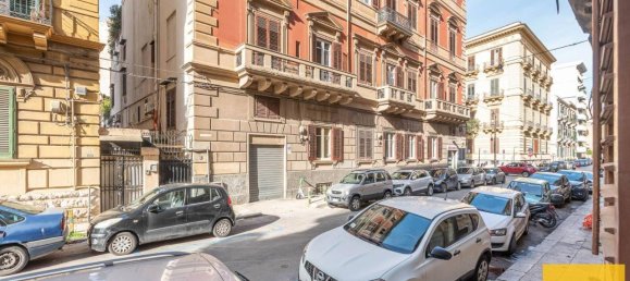 3-salle Appartement à Palermo, Italy No. 134539 11