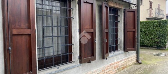 4 rooms House in Isola Sant'Antonio, Italy No. 13196 16