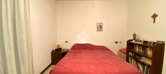 4 rooms House in Isola Sant'Antonio, Italy No. 13196 11