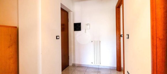 3 bedrooms Apartment in L'Aquila, Italy No. 219338 11