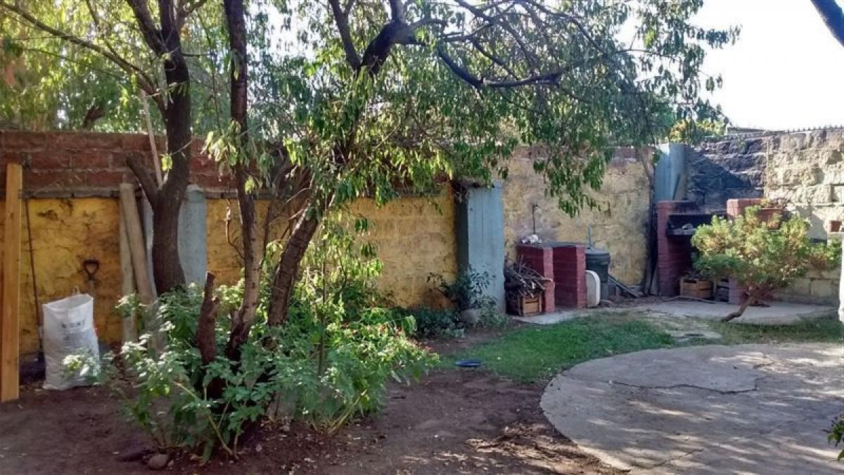 5 bedrooms House in Santiago, Chile No. 1983