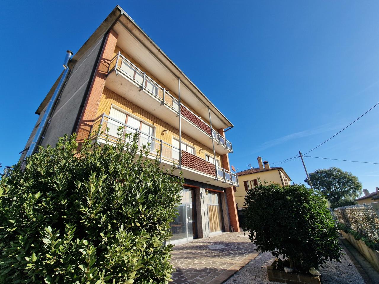 20-Zimmer Villa in Avigliano Umbro, Italy, Nr. 135346