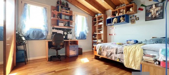 4 bedrooms Villa in Grantorto, Italy No. 275230 14