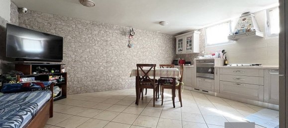 4 bedrooms Villa in Grantorto, Italy No. 275230 6