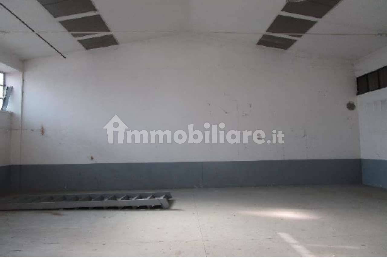 244m² Warehouse in Bareggio, Italy No. 304548