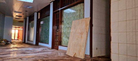 320m² Building in Machico, Portugal No. 128611 9