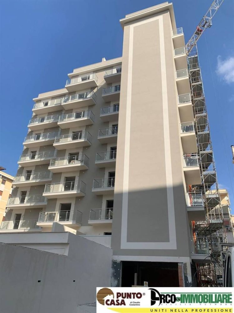 1غرفة مكتب في Palermo, Italy رقم 49617