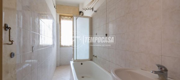 Apartamento de 2 habitaciónes en Sesto San Giovanni, Italy No. 37222 46