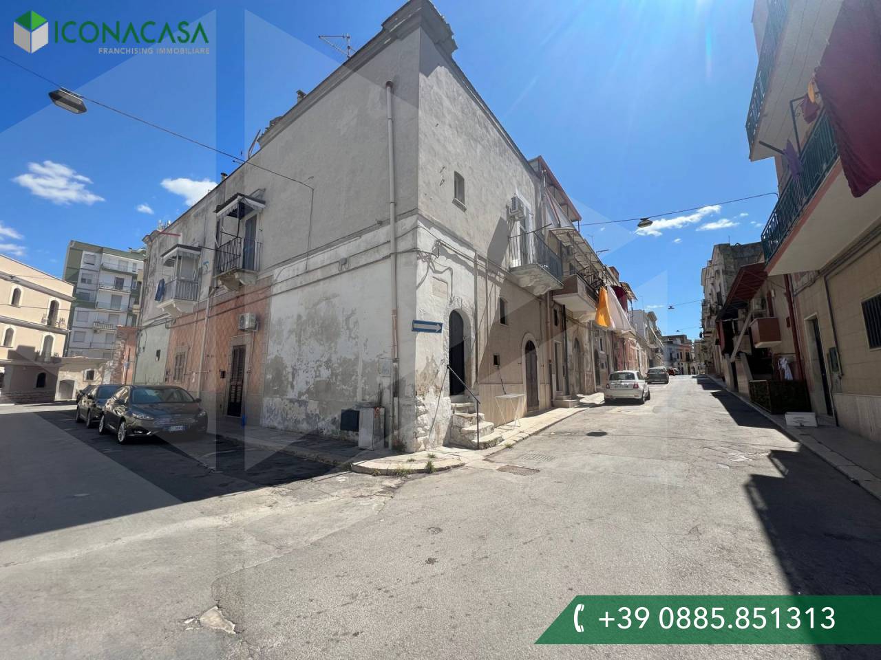 4-salle Bâtiment à Cerignola, Italy No. 22794