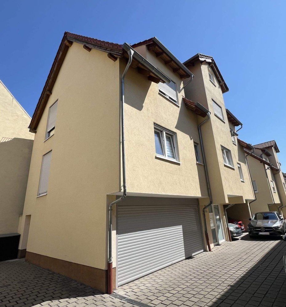 3 rooms Apartment in Rhein-Pfalz, Germany No. 356647