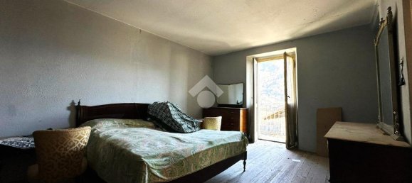 Casa de 5 habitaciónes en Sondrio, Italy No. 9118 3