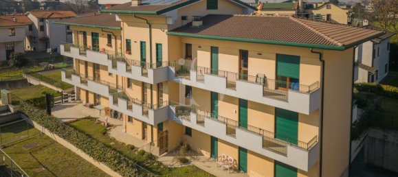 3-salle Appartement à Agrate Brianza, Italy No. 188213 35