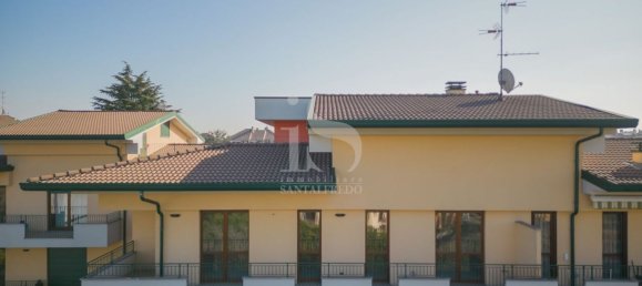 3-salle Appartement à Agrate Brianza, Italy No. 188213 14