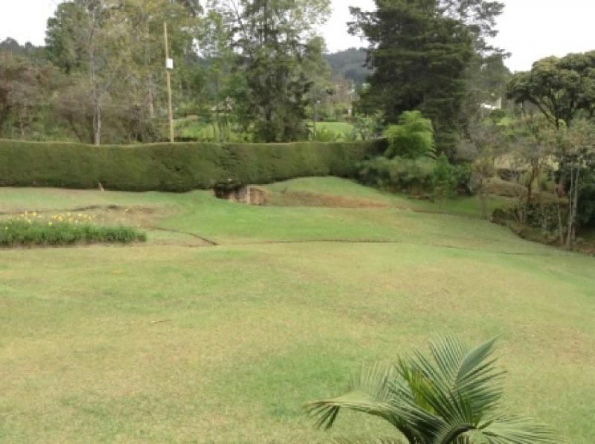 Casa de 3 dormitorios en Antioquia, Colombia No. 4515