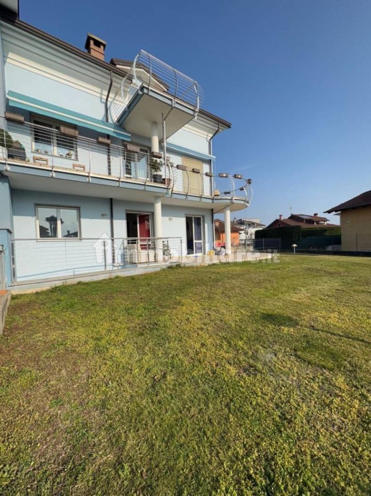 Apartamento de 2 dormitorios en Cervasca, Italy No. 193361