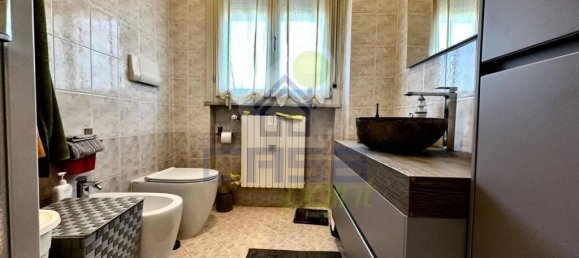 3-salle Appartement à Acquanegra Cremonese, Italy No. 102470 21