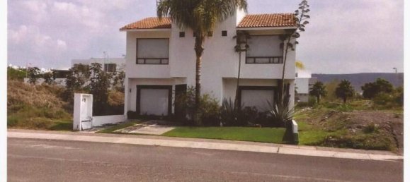 Casa de 5 dormitorios en Querétaro, Mexico No. 172387 2