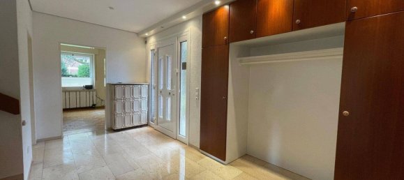 5 bedrooms Villa in Warendorf, Germany No. 217965 4