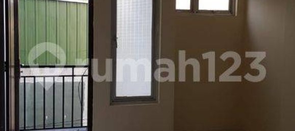 4 bedrooms House in Cengkareng, Indonesia No. 1772 15