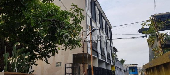 4 bedrooms House in Cengkareng, Indonesia No. 1772 25