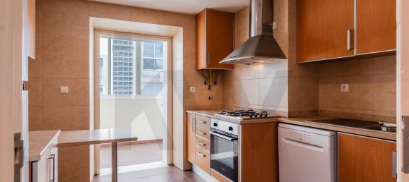 3 Schlafzimmer Wohnung in Lisbon, Portugal, Nr. 201541 11