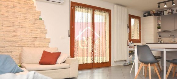 3 rooms Apartment in Udine, Italy No. 153634 4