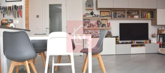 3 rooms Apartment in Udine, Italy No. 153634 8