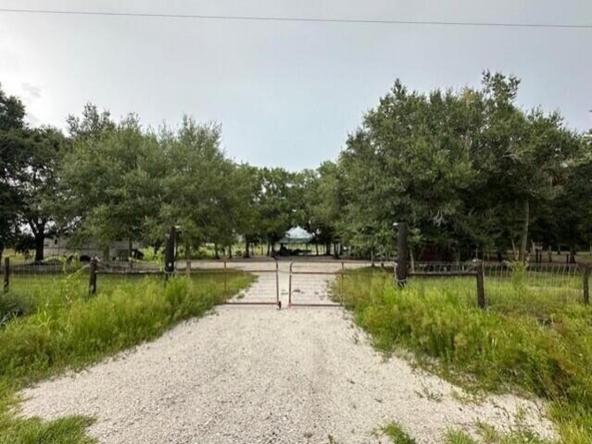  Land in Okeechobee, USA No. 520415
