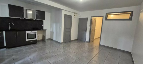 1 bedroom Apartment in Marseille, France No. 349867 3
