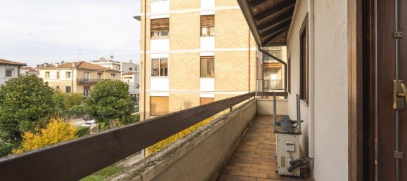 Casa de 7 divisões em Vicenza, Italy N.º 66111 23