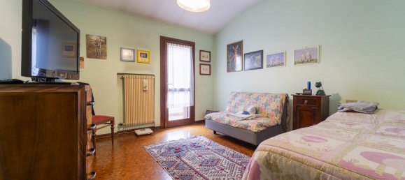 Casa de 7 divisões em Vicenza, Italy N.º 66111 46