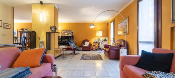 Casa de 7 divisões em Vicenza, Italy N.º 66111 26