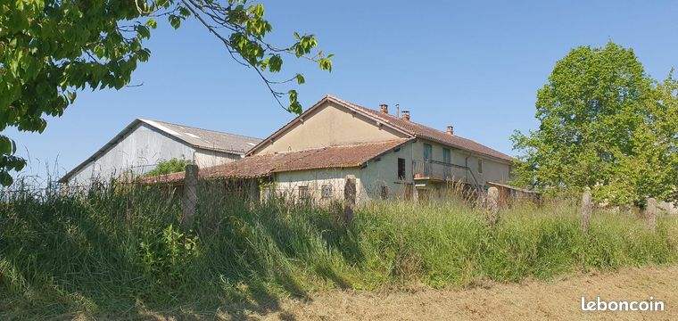 Casa de 4 habitaciónes en Goudourville, France No. 303399