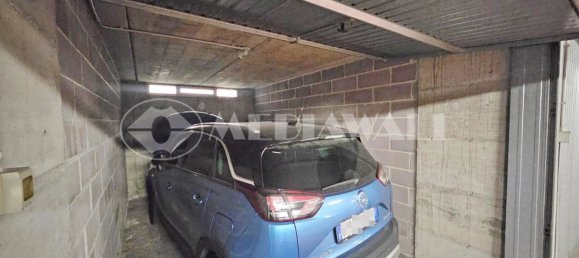 Гараж с 1 комнатой в Удине, Италия № 109048 3