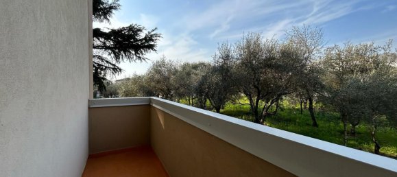 4 rooms Apartment in Caserta, Italy No. 7599 9
