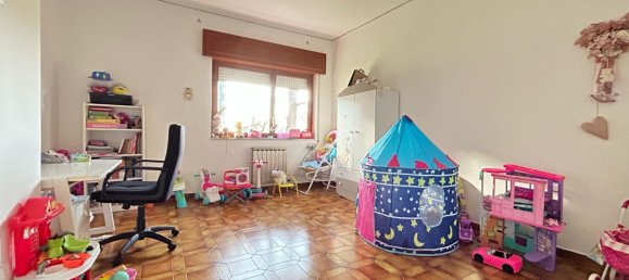 4 rooms Apartment in Caserta, Italy No. 7599 22