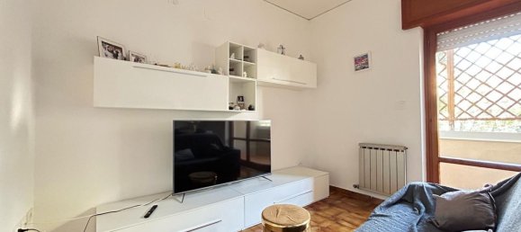 4 rooms Apartment in Caserta, Italy No. 7599 13