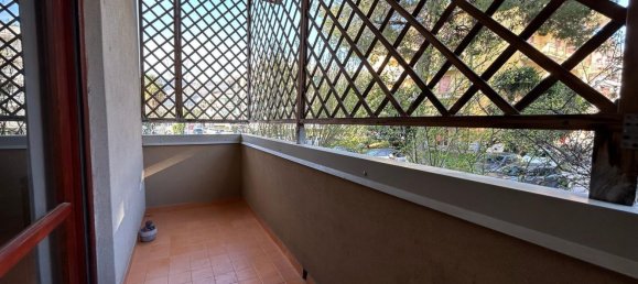 4 rooms Apartment in Caserta, Italy No. 7599 6